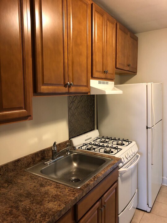 1120 3rd St in Catasauqua, PA - Building Photo