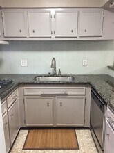 8211 Katy Fwy in Houston, TX - Building Photo - Building Photo