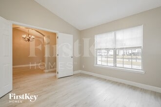 3455 White Wing Rd in Orange Park, FL - Foto de edificio - Building Photo