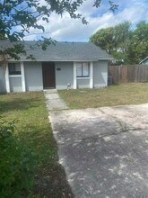 9767 Piney Point Cir in Orlando, FL - Building Photo - Building Photo