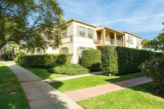 1290 Devon Ave, Unit 1290 in Los Angeles, CA - Building Photo - Building Photo