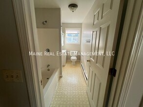 1817 Hammond St in Hermon, ME - Building Photo - Building Photo