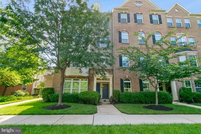 property at 320 Chessington Dr