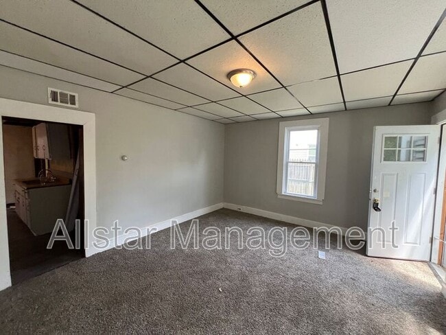 5915 Cable Ave in Cleveland, OH - Building Photo - Building Photo
