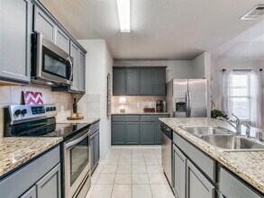 2040 Brisbon St in Fate, TX - Building Photo - Building Photo