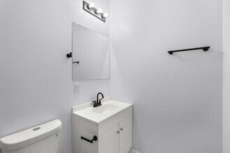 813 Chauncey Ave in Baltimore, MD - Building Photo - Building Photo