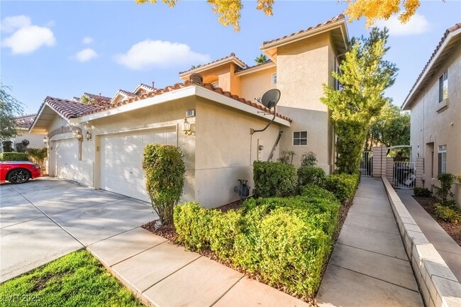 property at 109 Broken Rock Dr