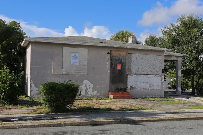 912 9th St in West Palm Beach, FL - Building Photo - Building Photo