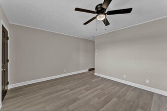 Secret City Apartments in Oak Ridge, TN - Building Photo - Building Photo