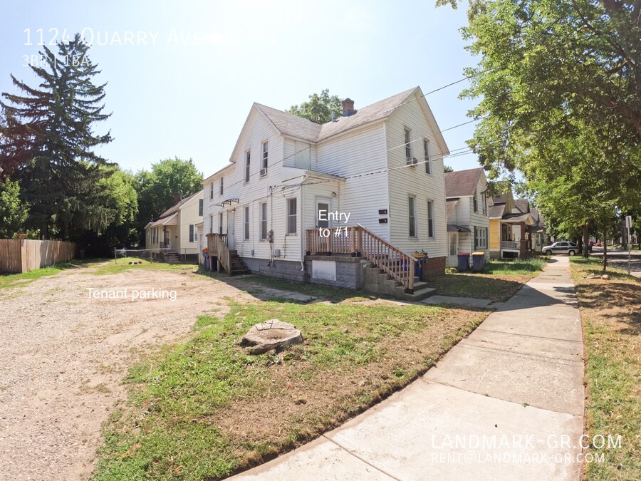 1124 Quarry Ave NW in Grand Rapids, MI - Building Photo