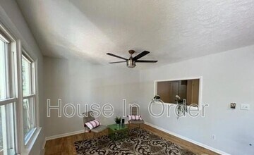 220 Meredith Lp in Swannanoa, NC - Building Photo - Building Photo