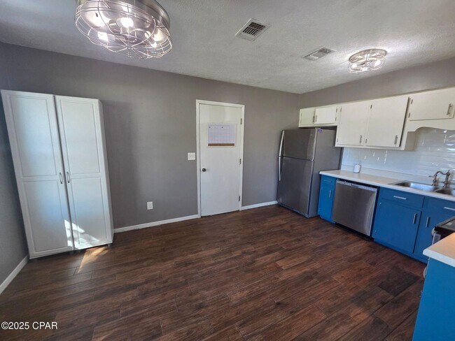 209 S Maryella Ave in Panama City, FL - Building Photo - Building Photo