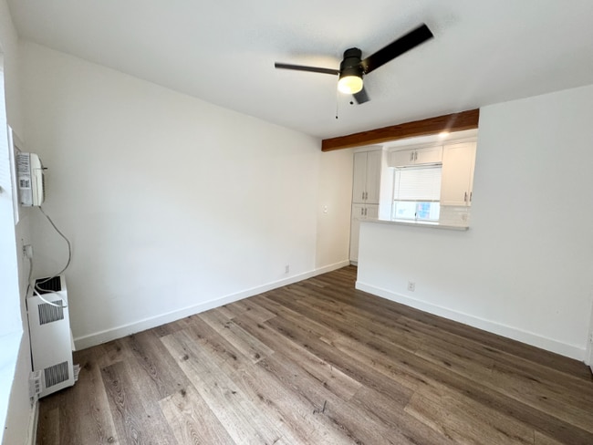 property at 1286 S Plymouth Blvd
