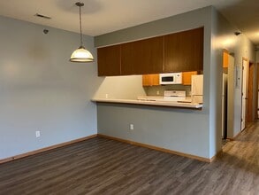 2323 E Porter Ave in Des Moines, IA - Foto de edificio - Building Photo