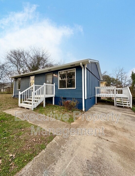 1920 15th Way SW in Birmingham, AL - Building Photo