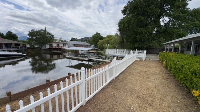13277 Anchor Village in Clearlake Oaks, CA - Building Photo - Building Photo