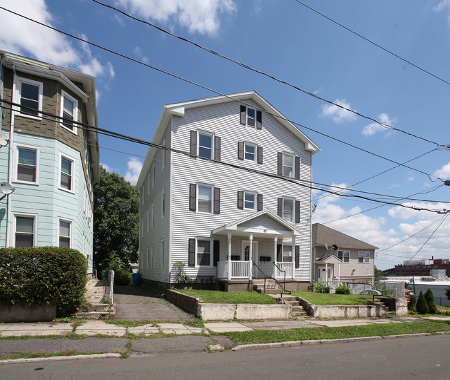 67 Booth St in New Britain, CT - Building Photo - Building Photo