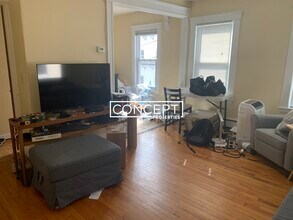 7 Craigie Terrace, Unit 2 in Somerville, MA - Foto de edificio - Building Photo