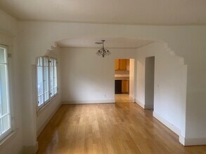 1237 N Sierra Bonita Ave in Pasadena, CA - Building Photo - Building Photo
