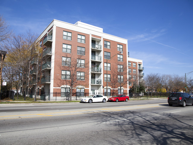 Auburn Commons in Chicago, IL - Foto de edificio - Building Photo