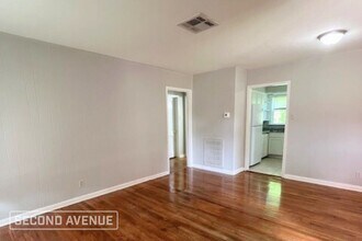 609 Azalea Dr in La Marque, TX - Building Photo - Building Photo