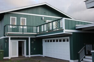 245 Hualani St in Kailua, HI - Building Photo