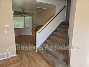 5593 S 3375 W in Roy, UT - Foto de edificio - Building Photo