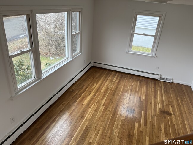 341 Truman St in Bridgeport, CT - Building Photo - Building Photo