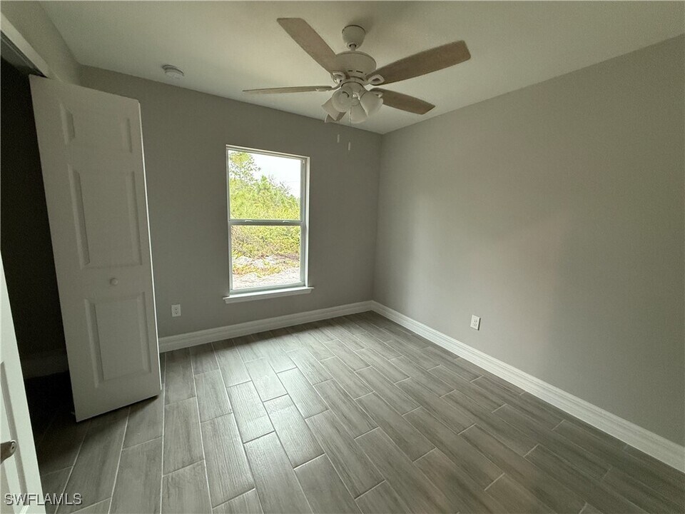 640 Ironwood Ave S in Lehigh Acres, FL - Foto de edificio