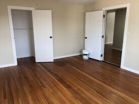 385 Palisade Ave, Unit 3rd floor in Yonkers, NY - Building Photo