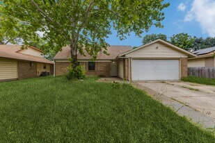 12129 Spring Branch Dr in Balch Springs, TX - Building Photo