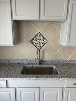 825 W Chickasha Ave in Chickasha, OK - Building Photo