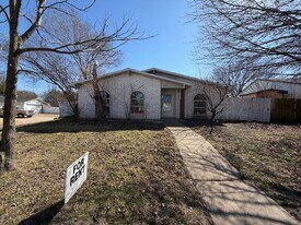 2005 Clark Trail in Grand Prairie, TX - Building Photo