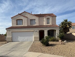 1001 Pleasant Run Ct in Henderson, NV - Building Photo - Building Photo