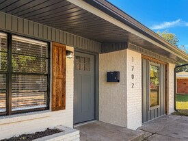 1702 W Boyd St in Norman, OK - Building Photo