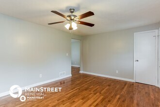 6103 Frieda St in Douglasville, GA - Building Photo - Building Photo