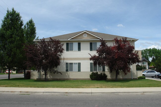 Camas Crossing in Boise, ID - Building Photo - Building Photo