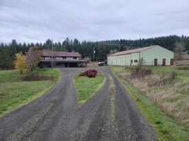 23601 Labare Rd in Philomath, OR - Building Photo