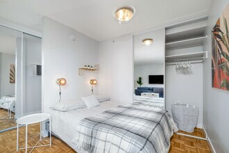 Somerset in Vancouver, BC - Building Photo - Building Photo