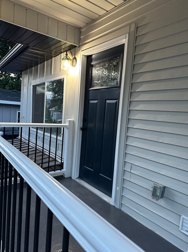 131 E 300 N in Price, UT - Foto de edificio - Building Photo