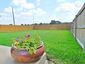 1002 Venice Dr in Bryan, TX - Building Photo - Building Photo