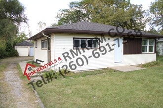 4307 E Paulding Rd in Fort Wayne, IN - Building Photo - Building Photo