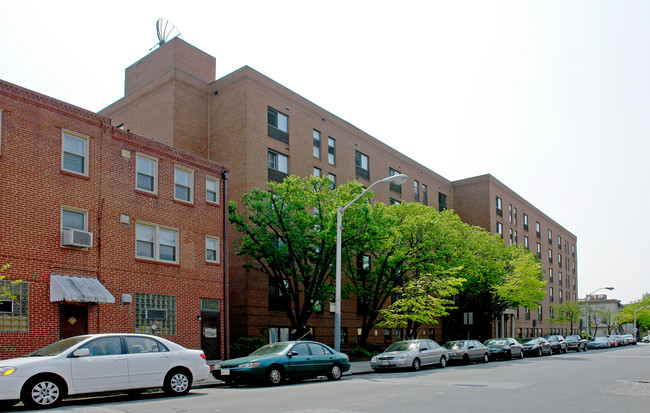 Lemko Community in Baltimore, MD - Foto de edificio - Building Photo