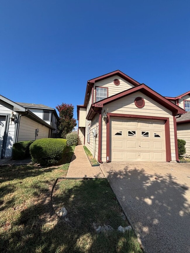 property at 7562 Kings Tr