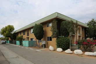 Windemer in Escondido, CA - Building Photo - Primary Photo