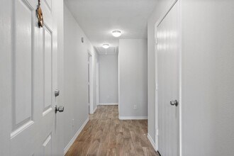 5041 Willow Point Dr in Conroe, TX - Building Photo - Building Photo