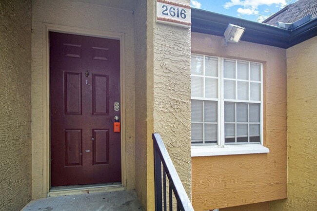 6416 Raleigh St in Orlando, FL - Building Photo - Building Photo