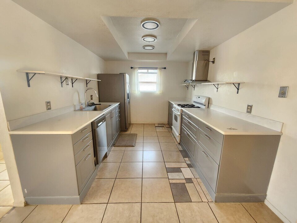 5442 Abronia Ave in Twentynine Palms, CA - Building Photo