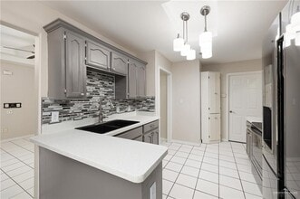 13 Umbrellabird Ave in McAllen, TX - Building Photo - Building Photo