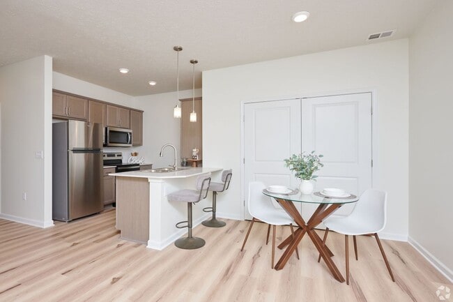 2715 Manitou Rd in Rochester, NY - Building Photo - Building Photo